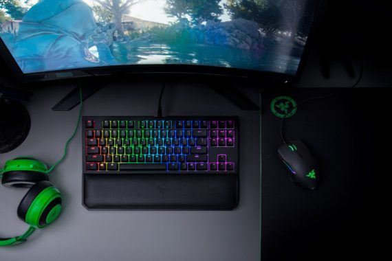 Razer-BWT-Ed-ChromaV2-p05