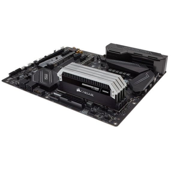 Corsair-Dominator-32GB-2666Mhz-DDR4-p04